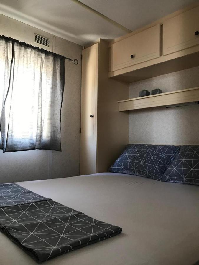 Mobile Home Tomic Tisno Buitenkant foto